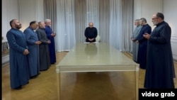 Արտապատկերում Ֆեյսբուքում վարչապետի հրապարակած տեսանյութից