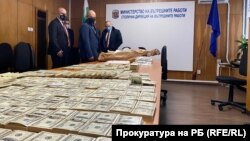 Prosecutor-General Ivan Geshev commented that the "impressive" sum might be one of the largest seizures of counterfeit money ever made in the country.