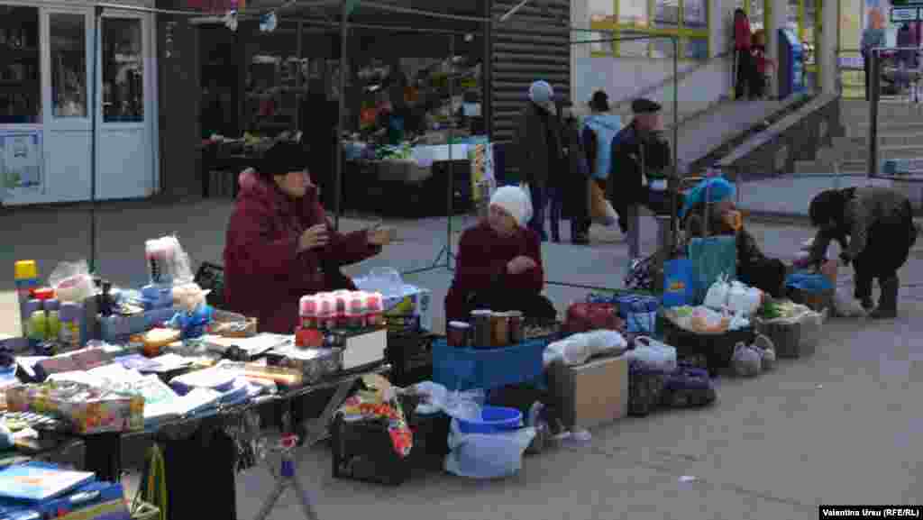 Moldova - market, Cahul