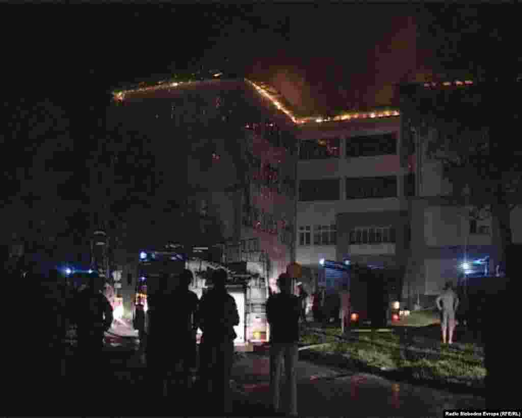 Bosnia-Herzegovina - Bihac hospital, fire, 26Jul2103.