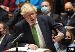 Marea Britania acuză Rusia că vrea să impună politicieni pro-Kremlin în Ucraina. În imagine, Boris Johnson, premierul Marii Britanii.