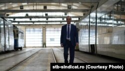 Vasile Petrariu și-a dat astăzi demisia din funcția de consilier general și membru PSD, la cinci zile după declanșarea grevei de la STB. El cere demisia directorului Adrian Criț și spune că PSD nu are legătură cu mișcarea de protest. Imagine cu Vasile Petrariu. 