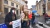 У посольства ФРГ в Праге прошёл пикет против российской политики Берлина 