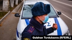 Милиционер в Бишкеке. Иллюстративное фото. 