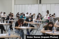 Universities in Romania have began acquiring anti-plagiarism software, but it is no panacea.