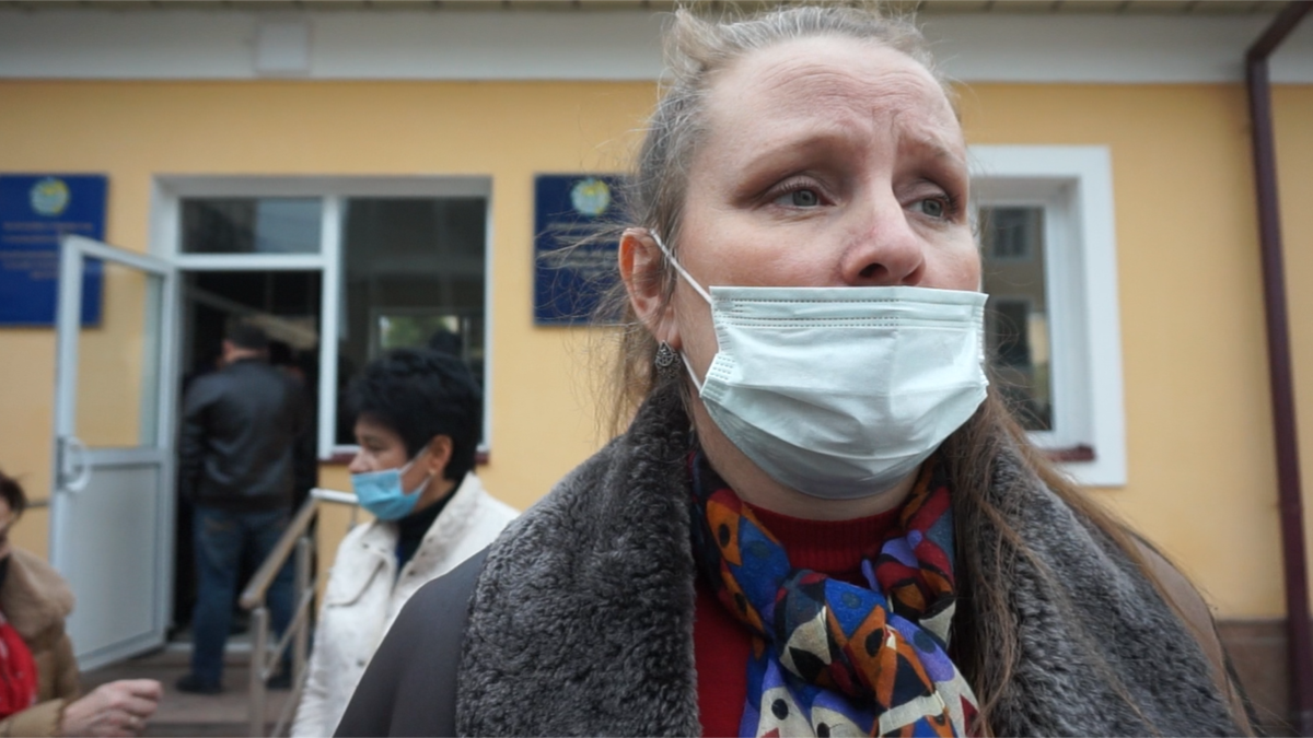 В Самарканде оштрафовали журналистку, защищавшую дом художника Бенькова