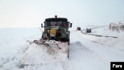 مسدود شدن راه‌ها در پی برف و کولاک در کردستان