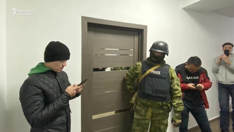 Бишкекте журналист Болот Темировдун кеңсесинде тергөө амалдары жүрүп жатат 