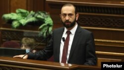 Armenia - Foreign Minister Ararat Mirzoyan speaks in the parliament, January 19, 2022.