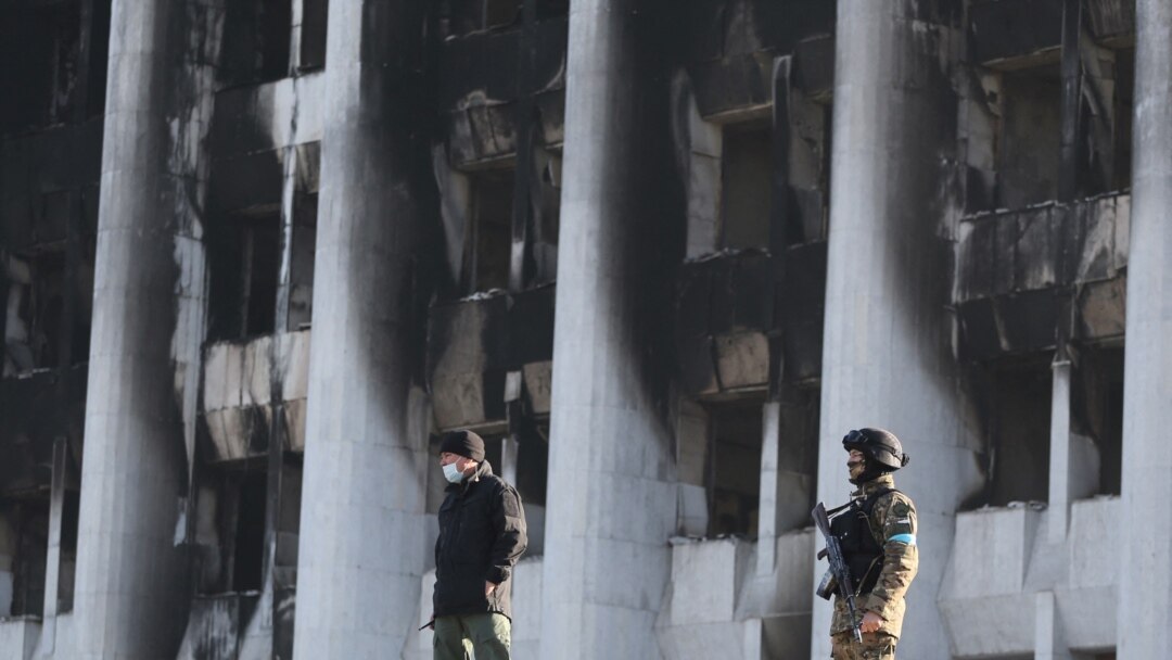 Erkaklar jinsiy azolarining fotosuratlari (porno) Joja bilan birinchi shaxs porno