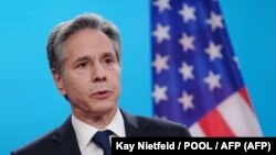 "Jedina osoba koja može da kaže šta je kraj igre Kremlja je predsednik Putin", rekao je Blinken za RFE/RL.