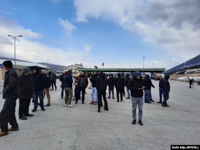 Protesta në pikëkalimin kufitar në Morinë. 24 janar 2021.