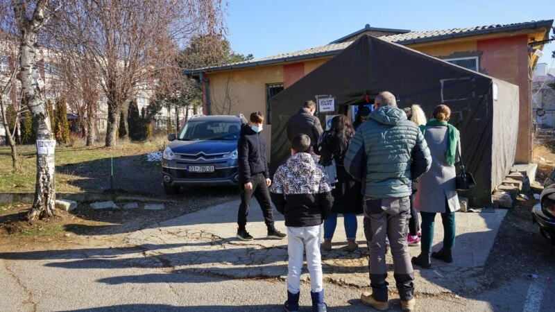 Kosovë: Tri viktima dhe 508 raste të reja me COVID-19