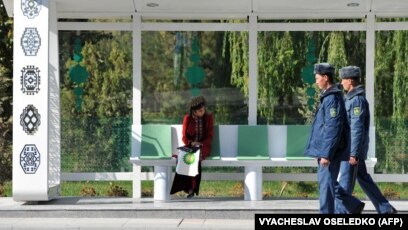 Жас қыздармен қысқаша порно видео