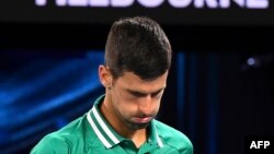 Slika od 12. februara 2021. Novak Đoković tokom meča protiv Tejlora Frica iz SAD, Melburn, Australija