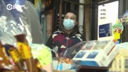 «Пили мои напитки в магазине, в сумки собирали сигареты!» Владельцы магазинов в Алматы — о мародерах