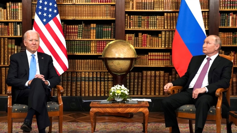 Kremlini thotë se s’ka plane specifike për takimin Biden-Putin