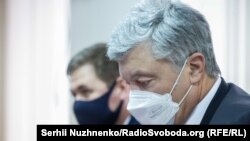 Петро Порошенко у Печерському суді Києва, 17 січня 2022 року