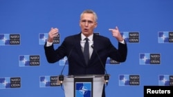 Generalni sekretar NATO-a Jens Stoltenberg drži konferenciju za štampu uoči sastanka ministara odbrane NATO-a u sedištu Alijanse u Briselu, Belgija, 14. februara 2024.