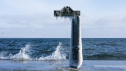 Візитівка Одеси. Скульптура під назвою «Будинок Сонця» на міському пляжі Ланжерон. Архітектор – Михайло Рева