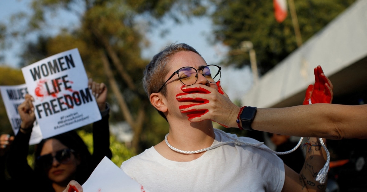 Gruaja iraniane vazhdon të kërkojë drejtësi për vëllain e vrarë në protestat e vitit 2022