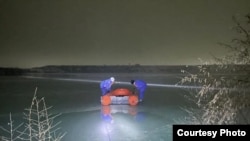 Сууга чөккөн балдарды издөө учуру. ӨКМ тараткан сүрөт. Бишкек. 29-январь, 2026-жыл.