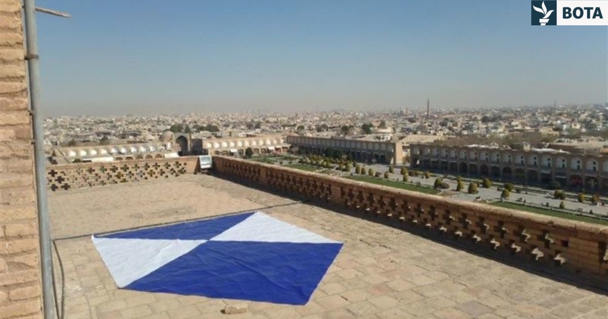 Irani vendos  mburoja të kaltra  gjatë bombardimeve SHBA Izrael