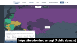 Freedom House ұйымының "Құқық үшін күрес" атты есебінде 2024 жылы әлемдегі 34 елде еркіндік элементтері жақсарғаны, ал 60 елде керісінше, нашарлағаны айтылған.