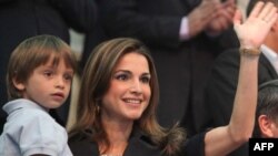  ملکه رانیه د ماشومانو د تعلیم او حقونو لپاره هڅې کوي 