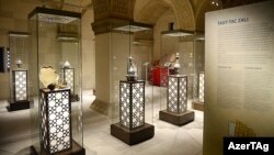 Şirvanşahlar Sarayı Kompleksində muzey ekspozisiyası 