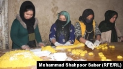 یک کارخانه شیرینی‌پزی زنان در ولایت جوزجان