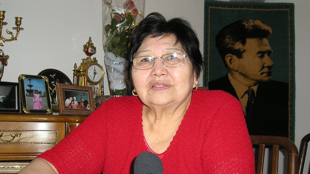 60 жастағыларға арналған орысша порно Фотодағы үлкен сиськи