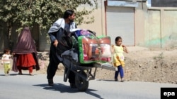 Kunduz, fotografi nga arkivi