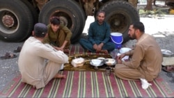 Afghanistan-Pakistan Border Closure Disrupts Trade, Hikes Food Prices

