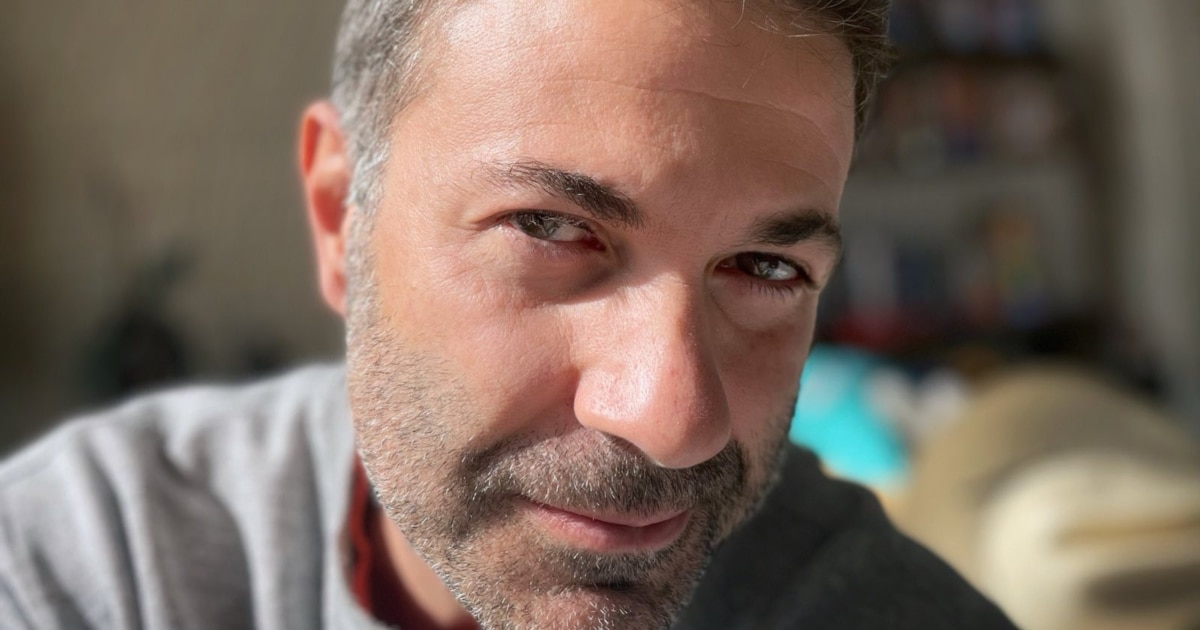 Той е мениджър, глас, преподавател, обществена фигура, но най-вече журналист.