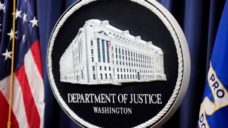 Cetățean român pledează vinovat într-un caz de apeluri false de urgență și amenințări la adresa unor oficiali americani