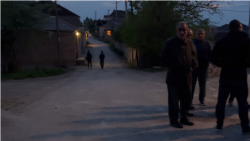 Abşeronda sakinlər narkotacirlərə qarşı barrikada qurdu