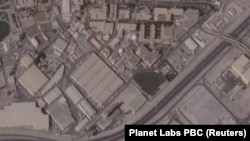 Спутниковый снимок военно-морской базы Пятого флота США до иранских ударов