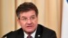 Голова ОБСЄ приїхав на Донбас – передав військовим сертифікати на 3 машини швидкої
