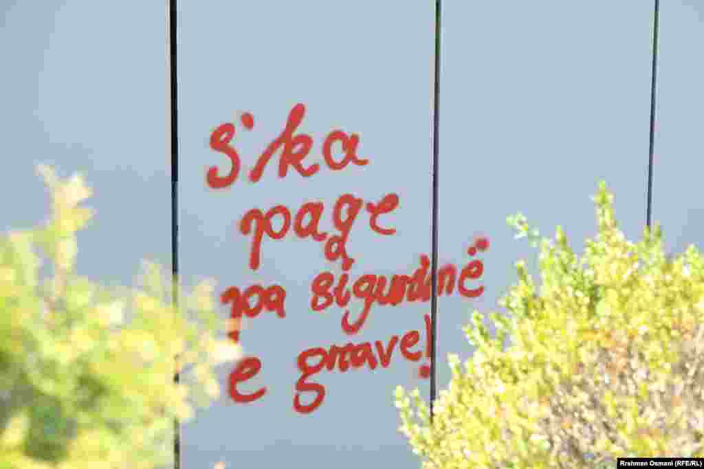 Pas vrasjeve të fundit, nga Qeveria në detyrë e Kosovës kanë thënë se parandalimi për dhunën ndaj grave dhe dhunën në familje kërkon vigjilencë, përgjegjësi dhe bashkëpunim të plotë mes institucioneve.