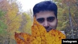 پویا بختیاري ۲۷ کلن و چې د تهران لویدیځ کې پراته کرج ښار کې د نومبر میاشتې نمايي کې د اعتراضونو پر مهال ووژل شو.

