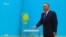 "500 мың теңге" табыс, "уақытылы өтетін" сайлау. Назарбаев айтқан жалған деректер