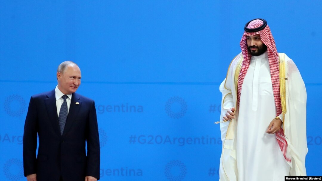 Президент России Владимир Путин и крон-принц Саудовской Аравии Мухаммед ибн Салман на саммите G-20 в Буэнос-Айресе, 30 ноября 2018 года