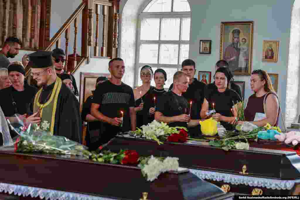 «Вижила лише я і мої два брати», – написала у соцмережах донька родини Воронових. У сім'ї було 10 дітей 