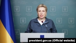 За її словами, із десяти гуманітарних коридорів спрацювали сім