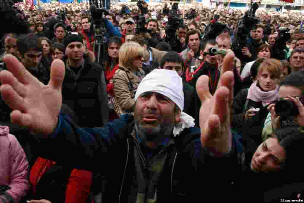 90 მიხეილ კოტეტიშვილი: უსათაურო