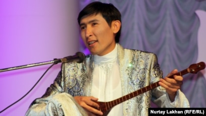 Студенттердің әжетханаларында жасырын камералар