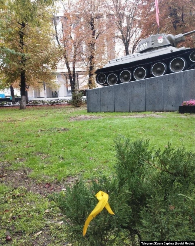 Акція руху опору «Жовта стрічка» в Криму