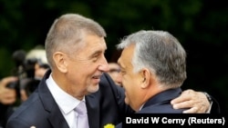 Andrej Babiš és Orbán Viktor a cseh fővárosban 2021. szeptember 29-én