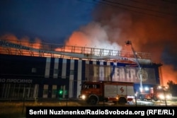 Зруйнований внаслідок російської атаки будівельний супермаркет у Деснянському районі Києва. 5 серпня 2026 року